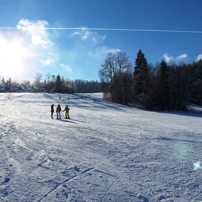 Freyung ist der ideale Ort für den gemütlichen Familien-Wintersport.